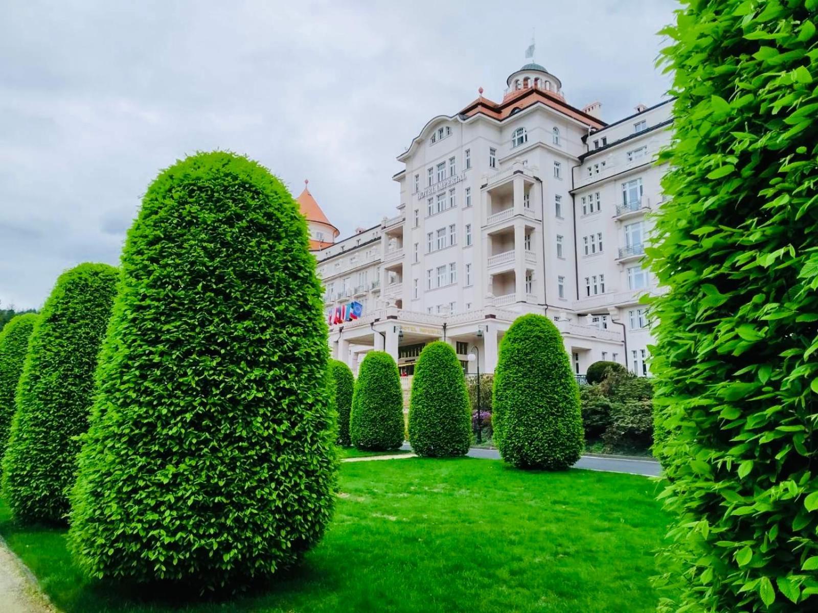 Apartamento Artflora Kv Premium Karlovy Vary Exterior foto