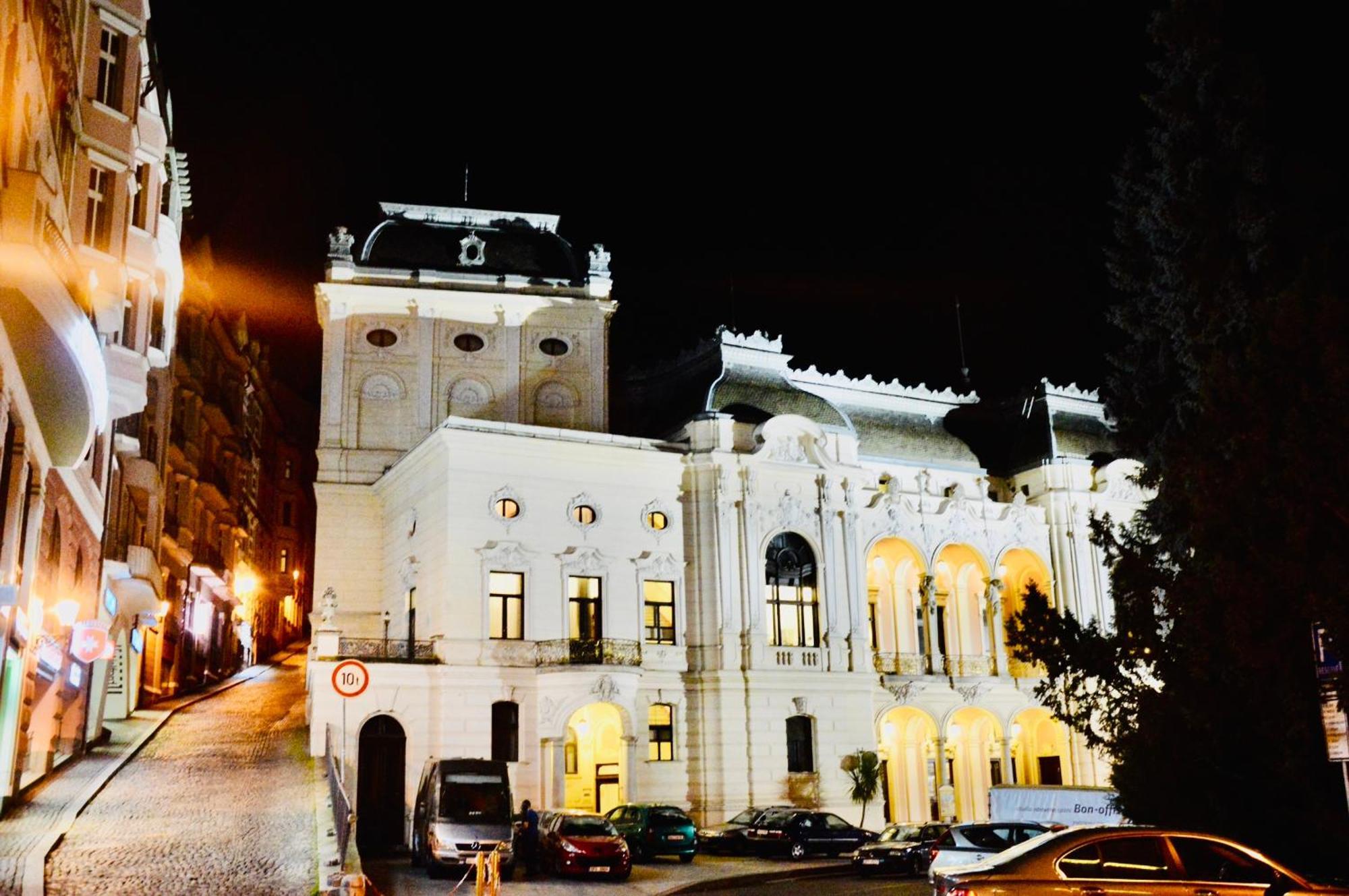 Apartamento Artflora Kv Premium Karlovy Vary Exterior foto