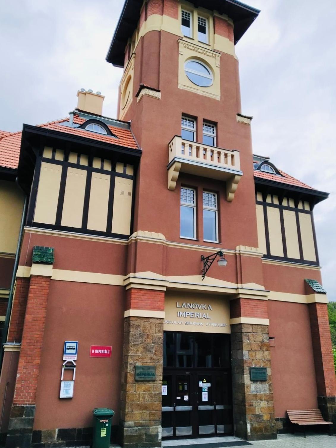 Apartamento Artflora Kv Premium Karlovy Vary Exterior foto